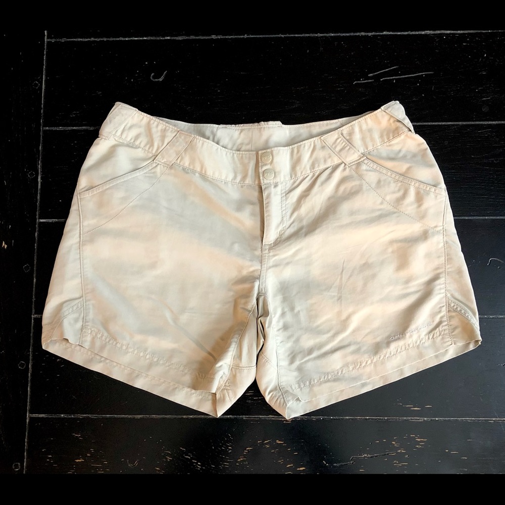 Columbia Women's Tan Shorts